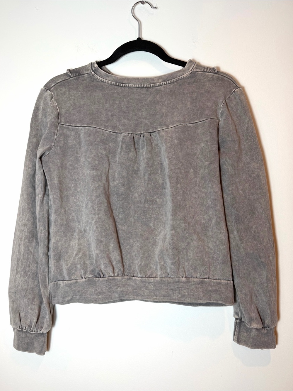 Eri & Ali Anthropologie Weckerlie Scalloped Sweatshirt Mineral Wash Gray SZ Med - Picture 3 of 7